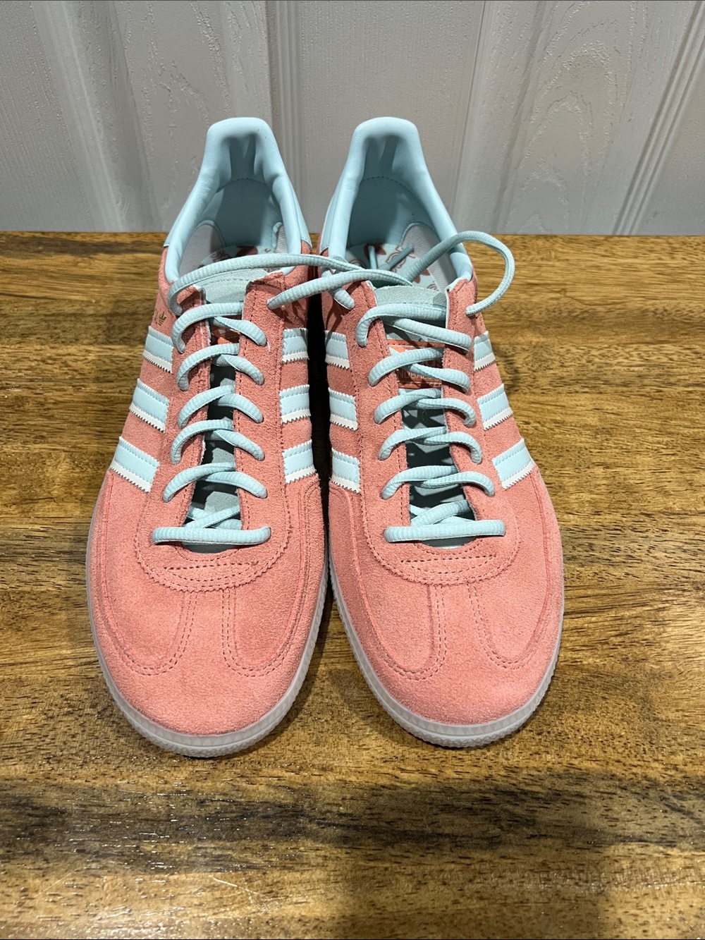 Adidas Spezial sneakers men’s 9 coral and Light Blue Suede Athletic Shoes NWOB